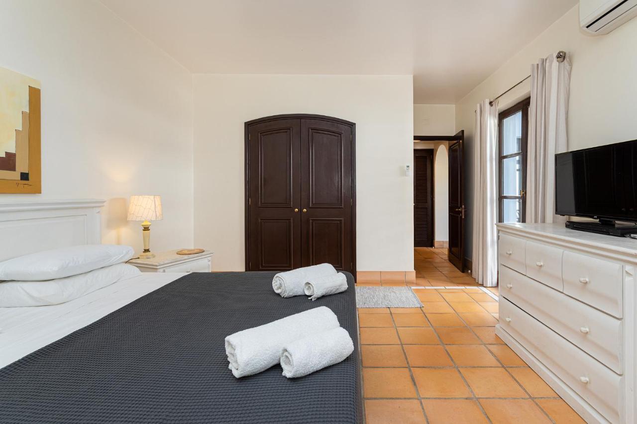 Algarve Luxury Experience - Situated Within The Pinecliffs Resort アルブフェイラ エクステリア 写真